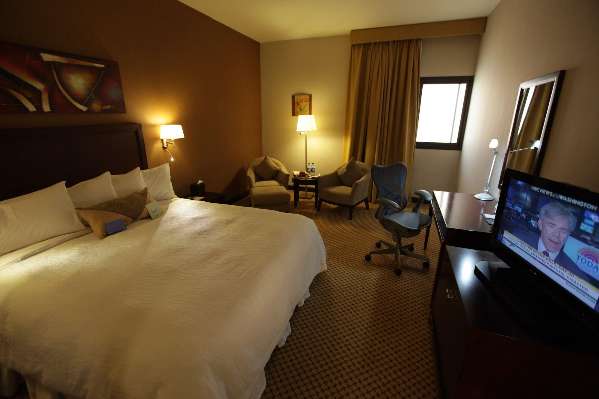 Hilton Garden Inn Riyadh Olaya מראה חיצוני תמונה