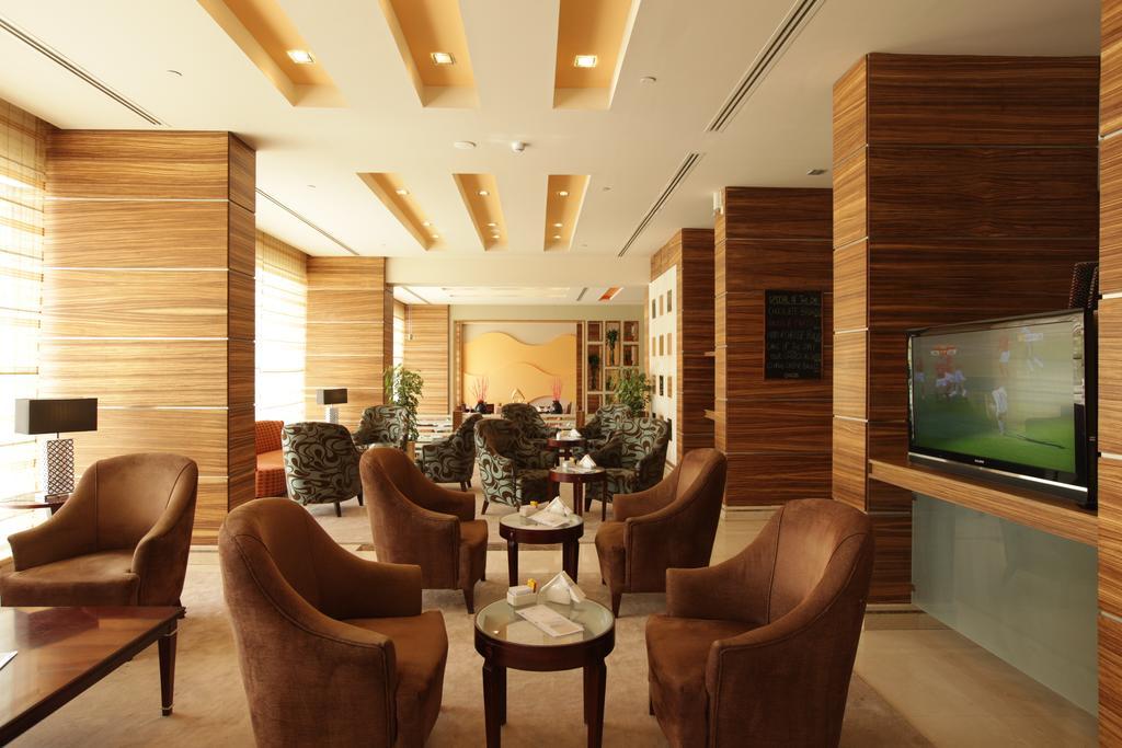 Hilton Garden Inn Riyadh Olaya מראה חיצוני תמונה