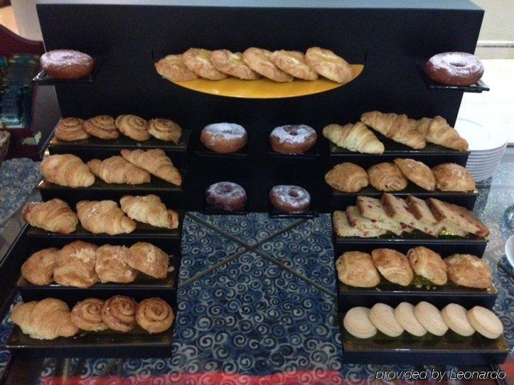 Hilton Garden Inn Riyadh Olaya מראה חיצוני תמונה