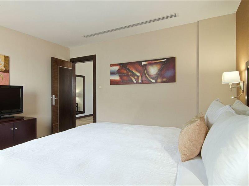 Hilton Garden Inn Riyadh Olaya מראה חיצוני תמונה