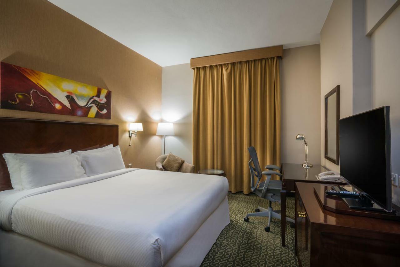 Hilton Garden Inn Riyadh Olaya מראה חיצוני תמונה