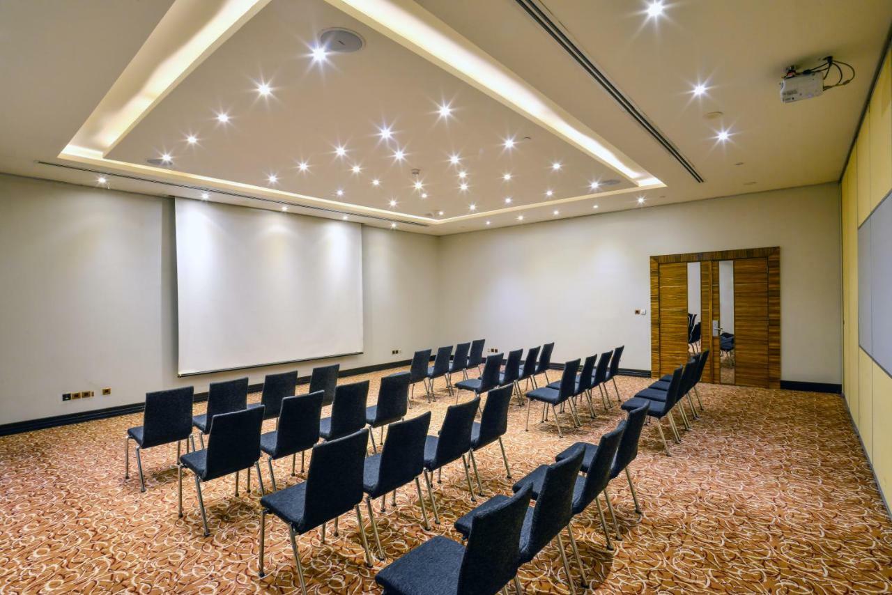 Hilton Garden Inn Riyadh Olaya מראה חיצוני תמונה